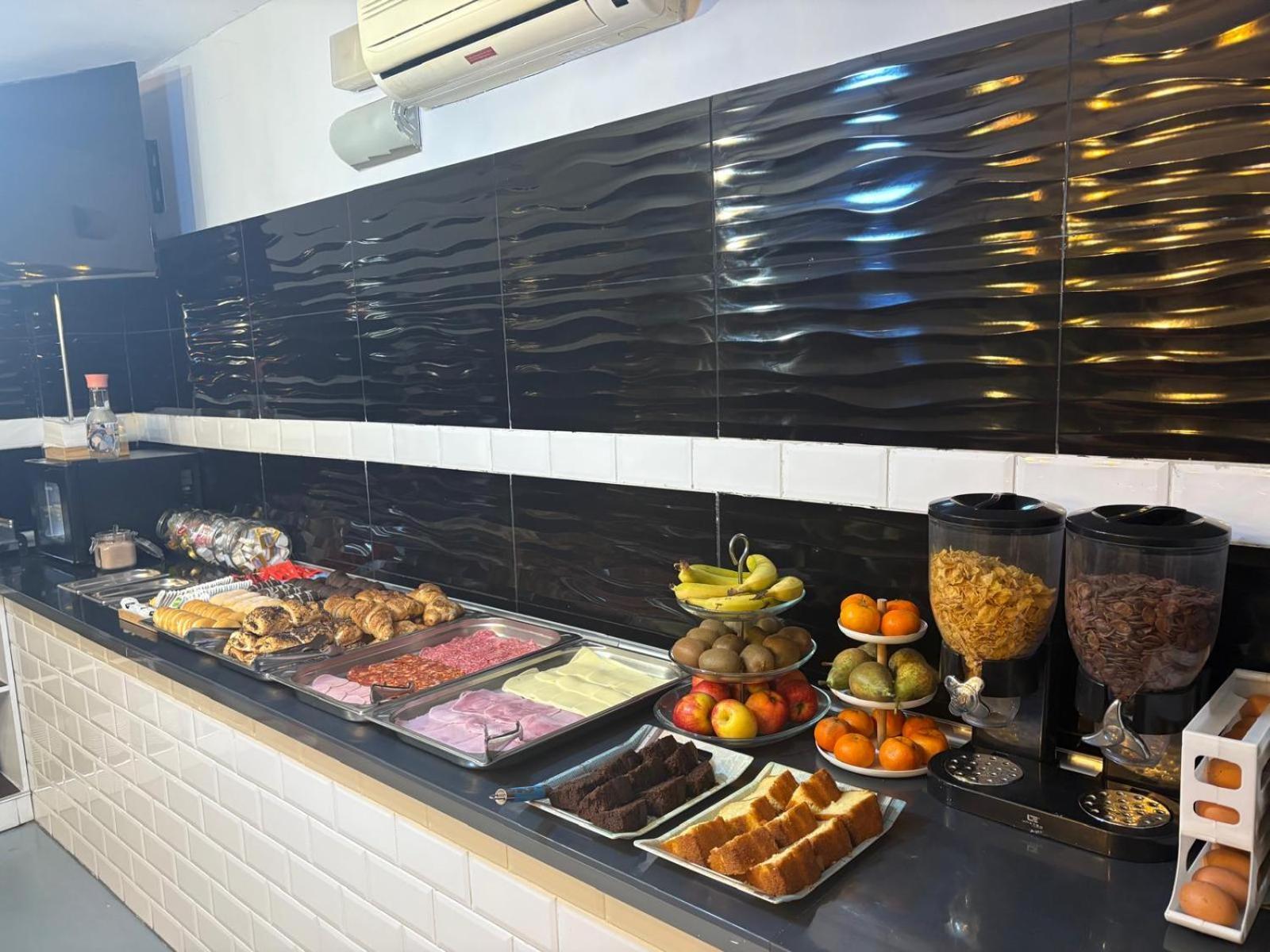 Hotel Azcona โนฮา ภายนอก รูปภาพ