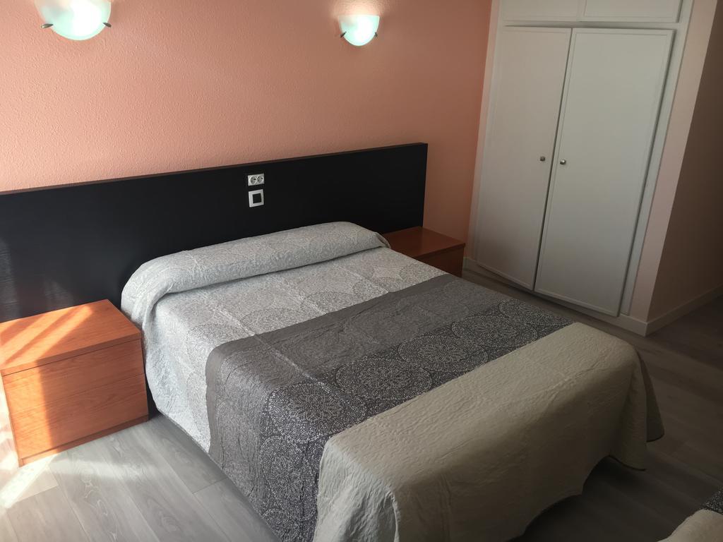 Hotel Azcona โนฮา ภายนอก รูปภาพ
